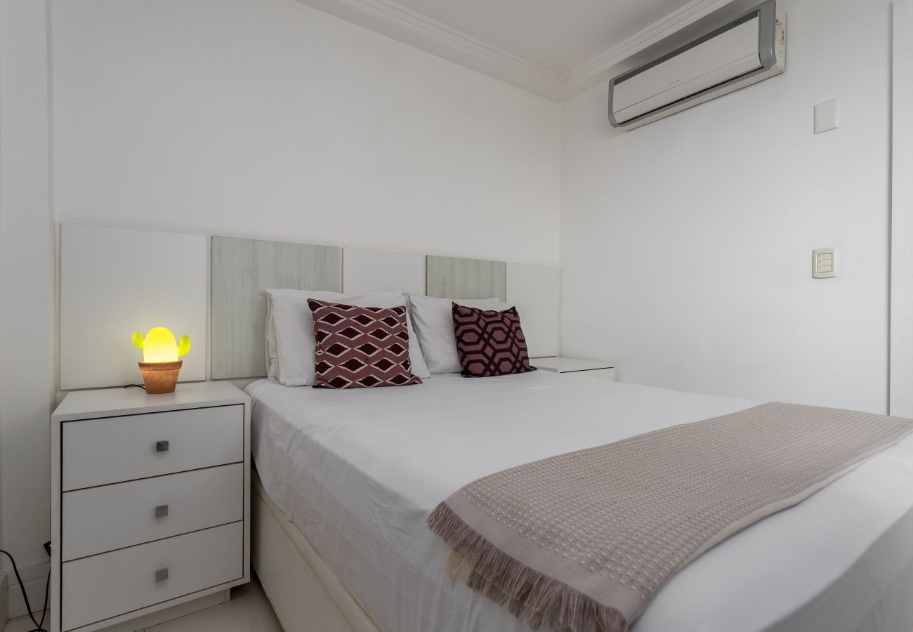 Apartment in Rio de Janeiro - Cobertura na Barra da Tijuca p/ 6 pessoas | LC2207