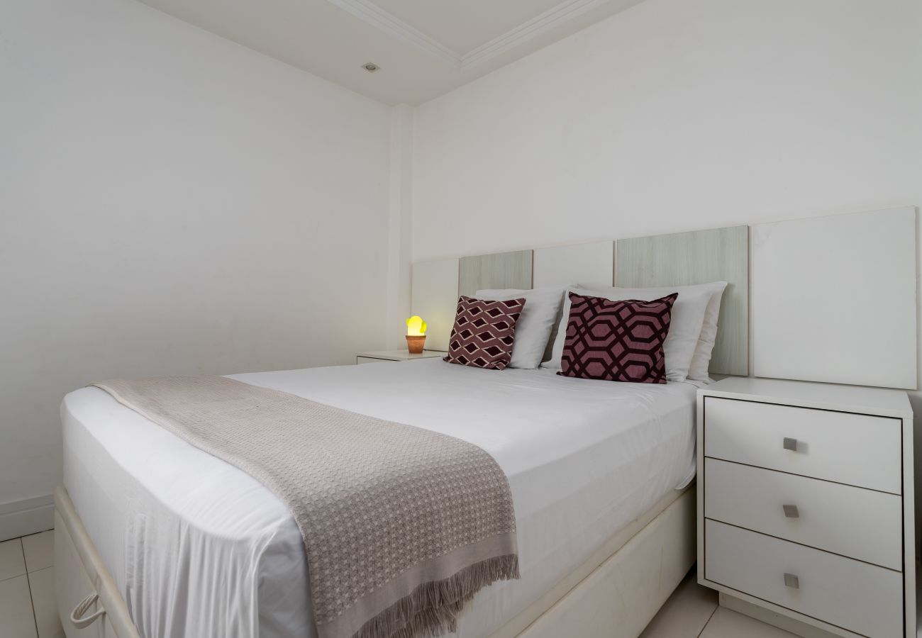 Apartment in Rio de Janeiro - Cobertura na Barra da Tijuca p/ 6 pessoas | LC2207