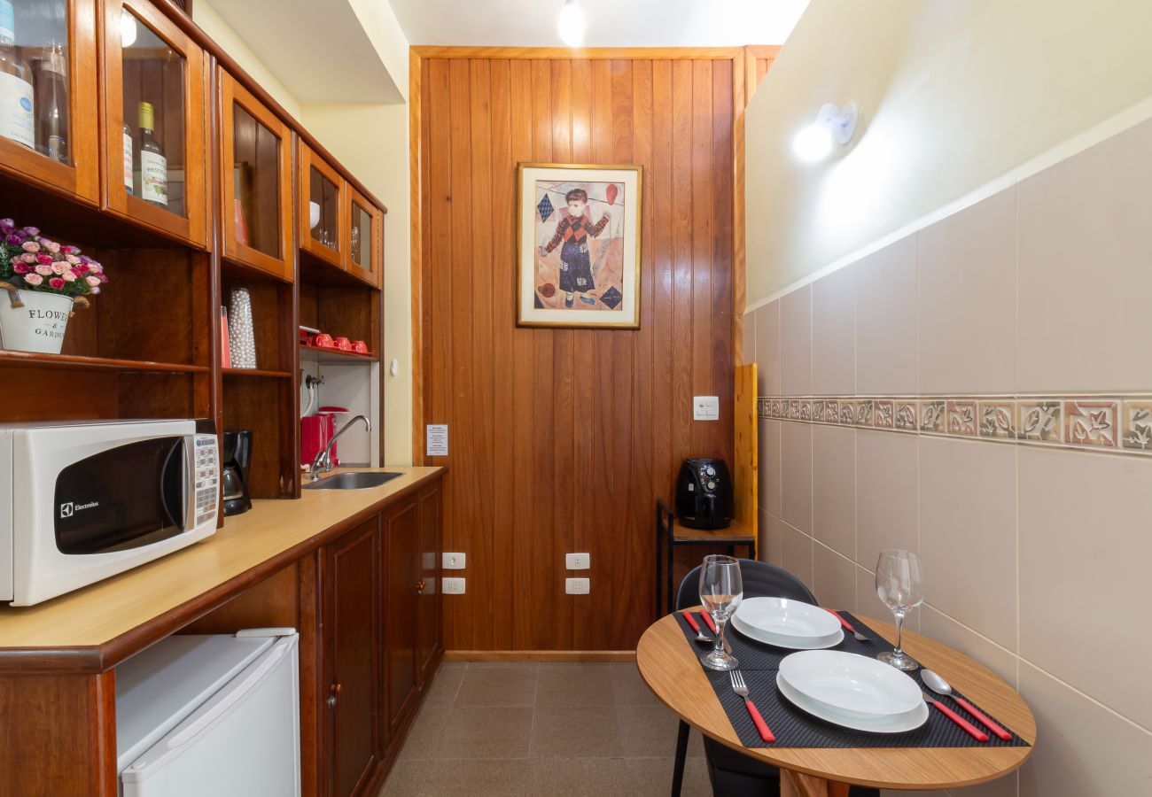 Apartment in Rio de Janeiro - 5 minutos da praia de Copacabana | STC905