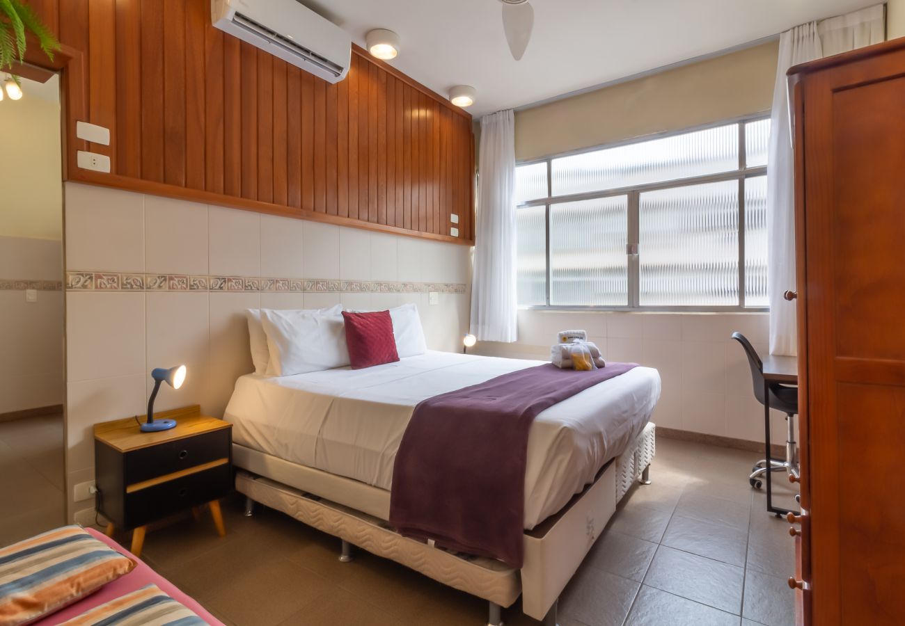 Apartment in Rio de Janeiro - 5 minutos da praia de Copacabana | STC905