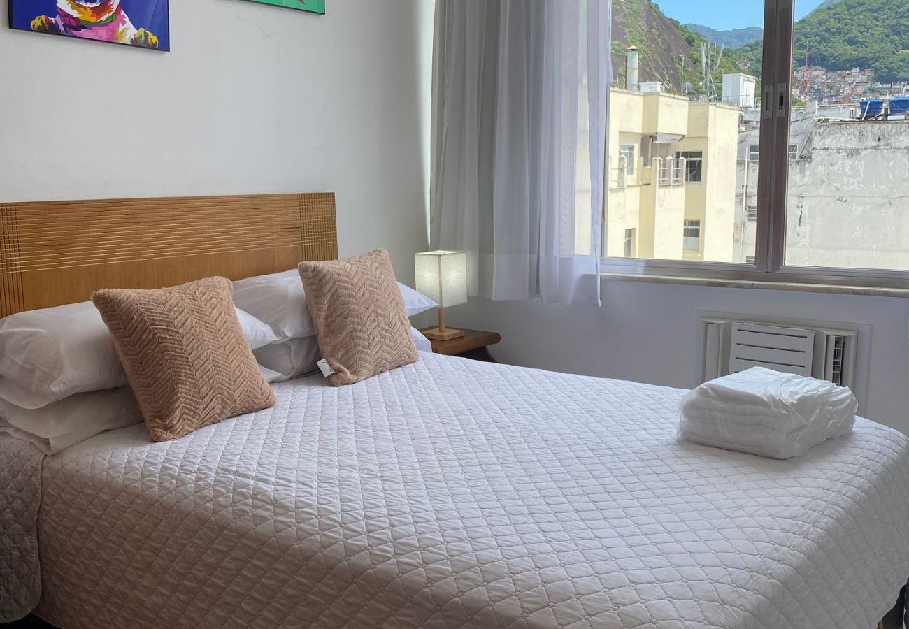 Apartment in Rio de Janeiro - 4 minutos da praia de Copacabana | NSC1104