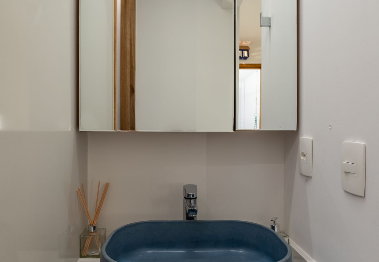 Apartment in Rio de Janeiro - Elegância em Ipanema |Ideal para famílias| R201 Z1