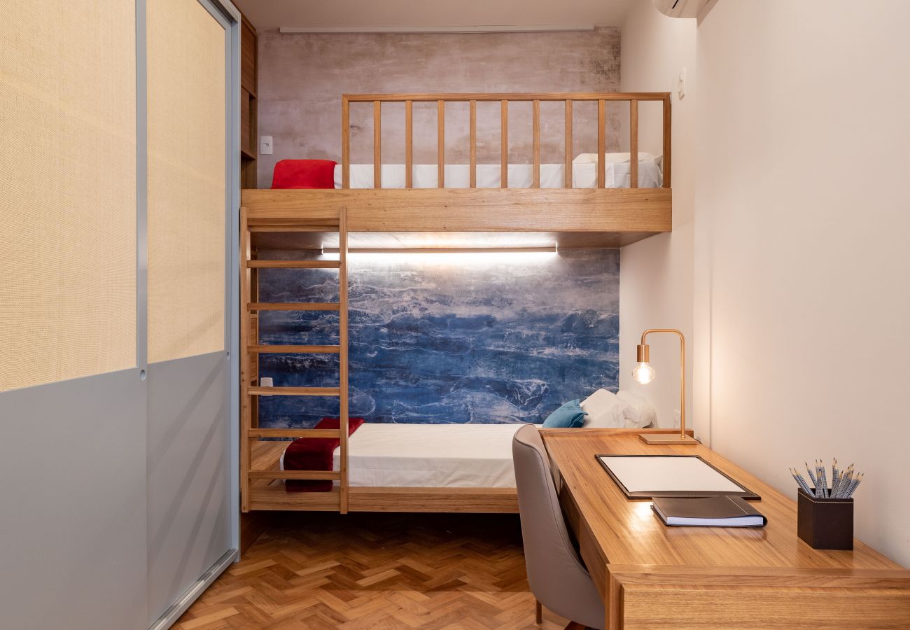 Apartment in Rio de Janeiro - Elegância em Ipanema |Ideal para famílias| R201 Z1