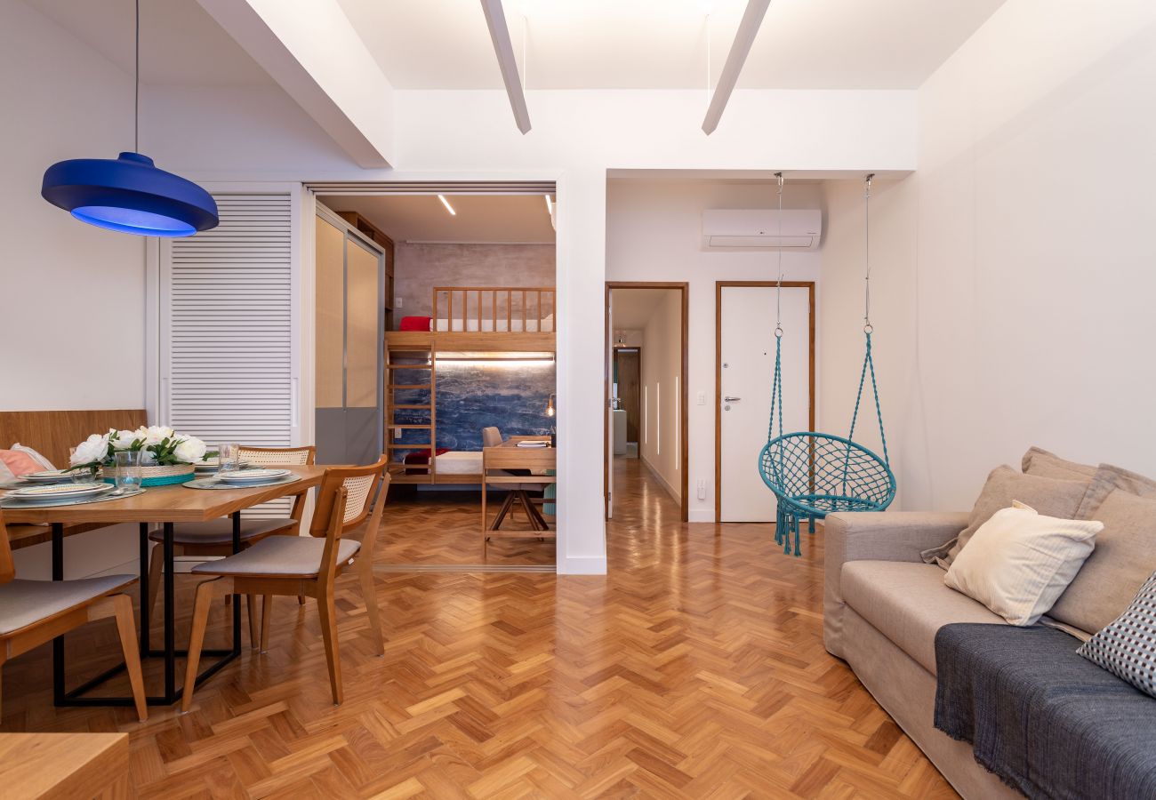 Apartment in Rio de Janeiro - Elegância em Ipanema |Ideal para famílias| R201 Z1