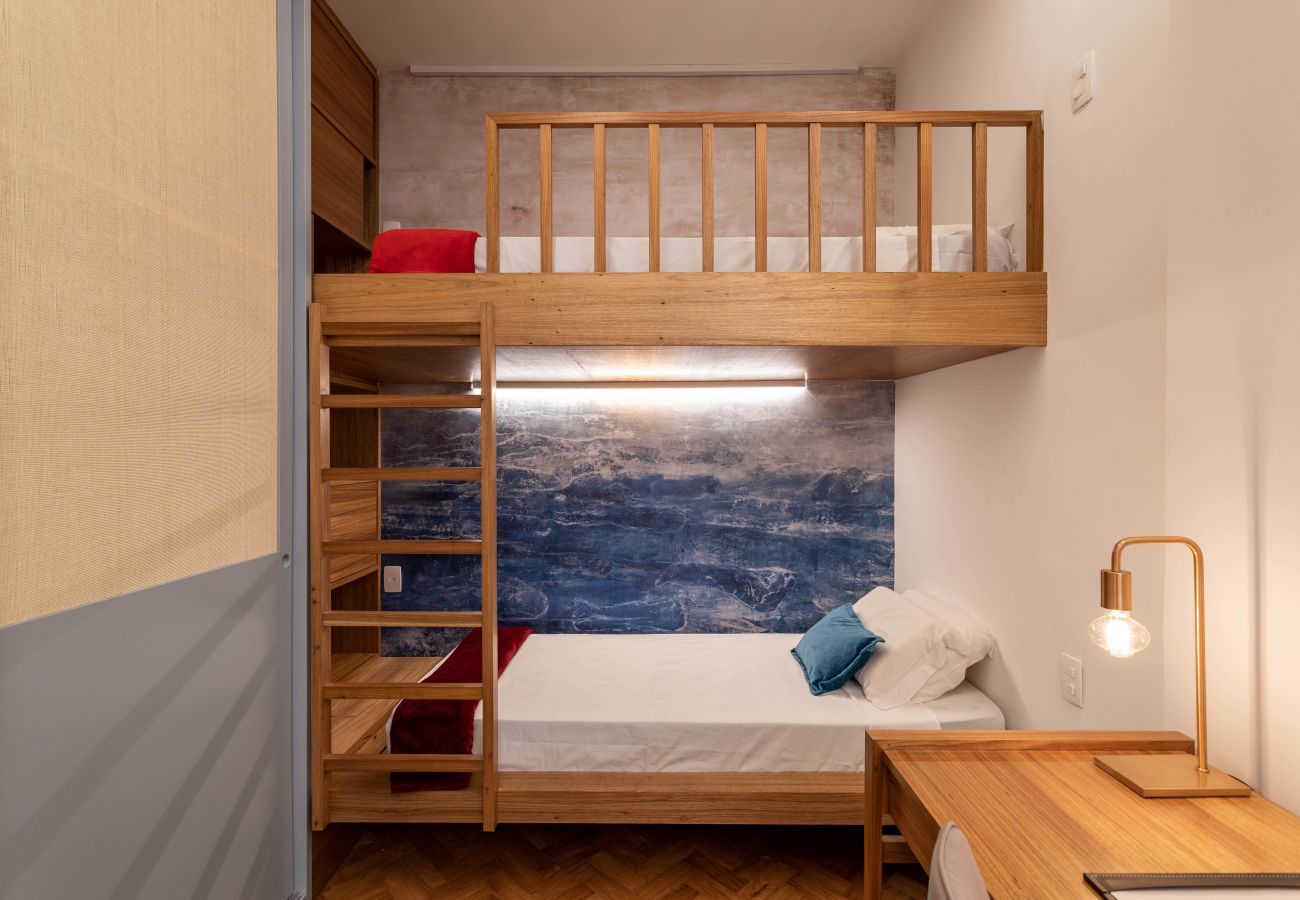 Apartment in Rio de Janeiro - Elegância em Ipanema |Ideal para famílias| R201 Z1