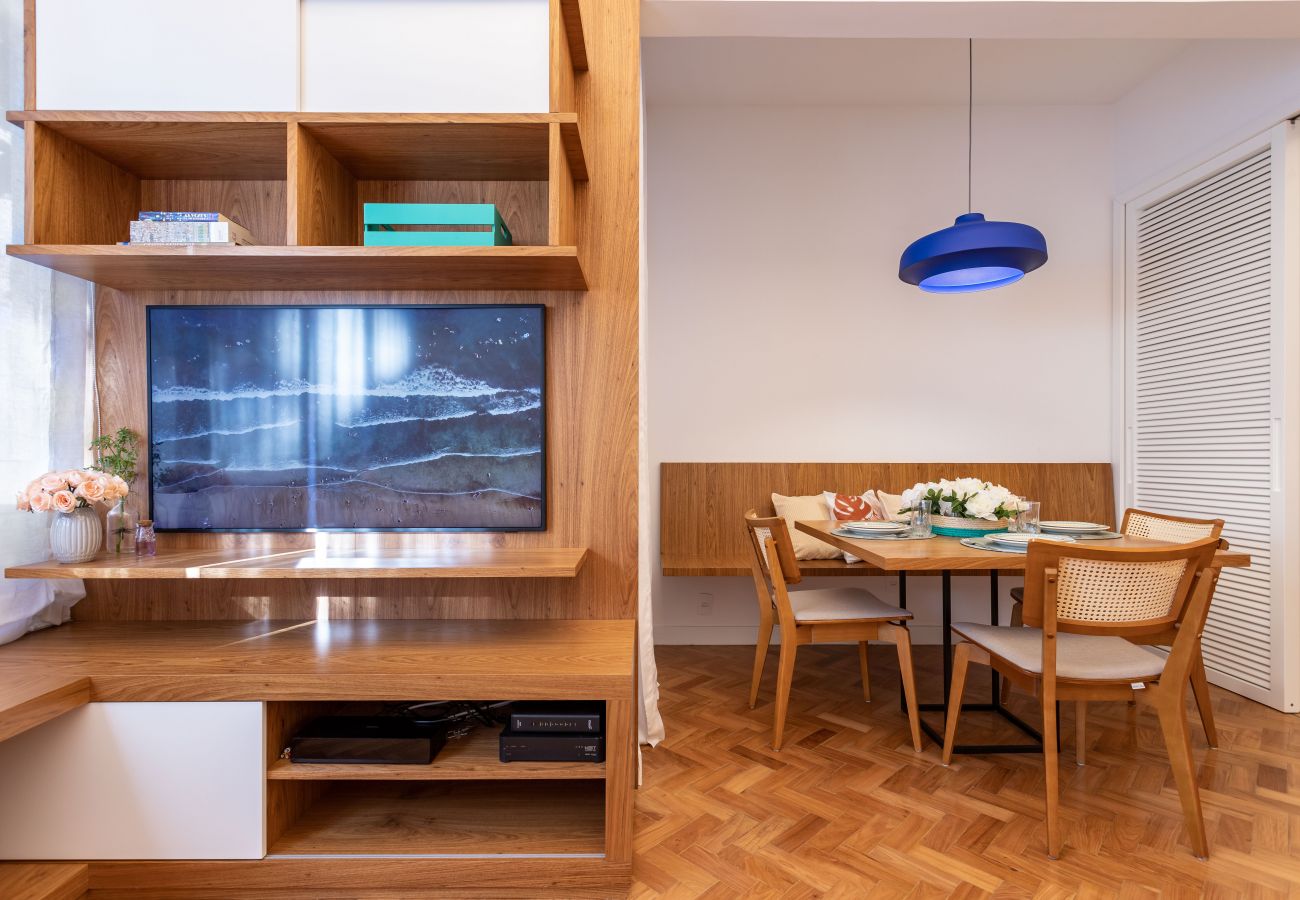 Apartment in Rio de Janeiro - Elegância em Ipanema |Ideal para famílias| R201 Z1