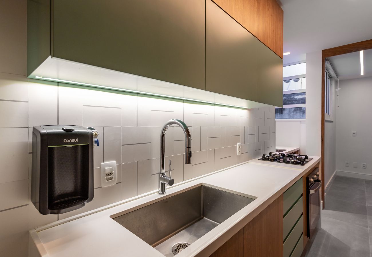 Apartment in Rio de Janeiro - Elegância em Ipanema |Ideal para famílias| R201 Z1
