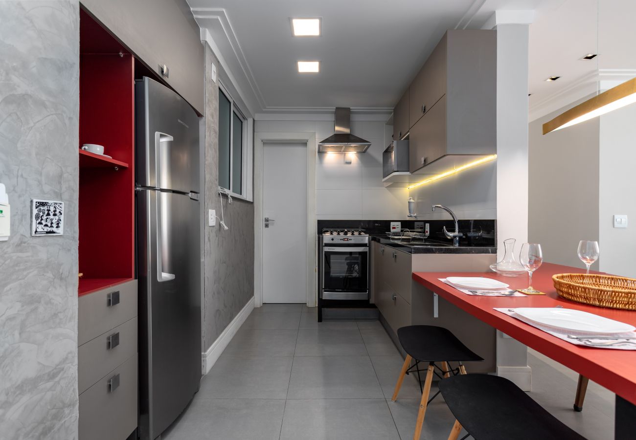Apartment in Rio de Janeiro - Moderno em Ipanema | Ótimo para famílias | RE406 Z2
