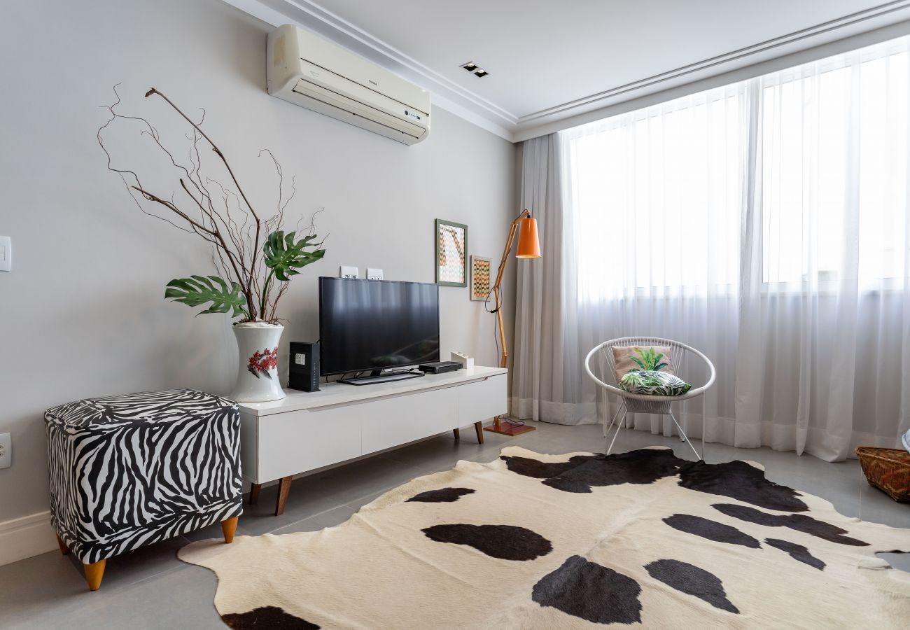 Apartment in Rio de Janeiro - Moderno em Ipanema | Ótimo para famílias | RE406 Z2