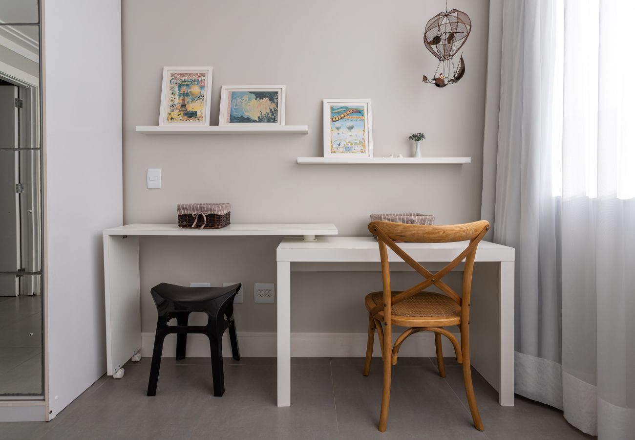 Apartment in Rio de Janeiro - Moderno em Ipanema | Ótimo para famílias | RE406 Z2