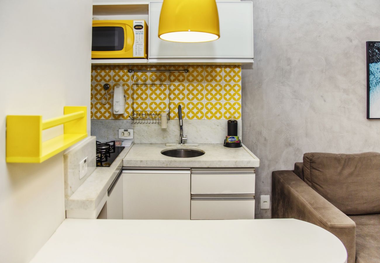 Apartment in Rio de Janeiro - Adorável em Copacabana |Próximo a praia| MVC205 