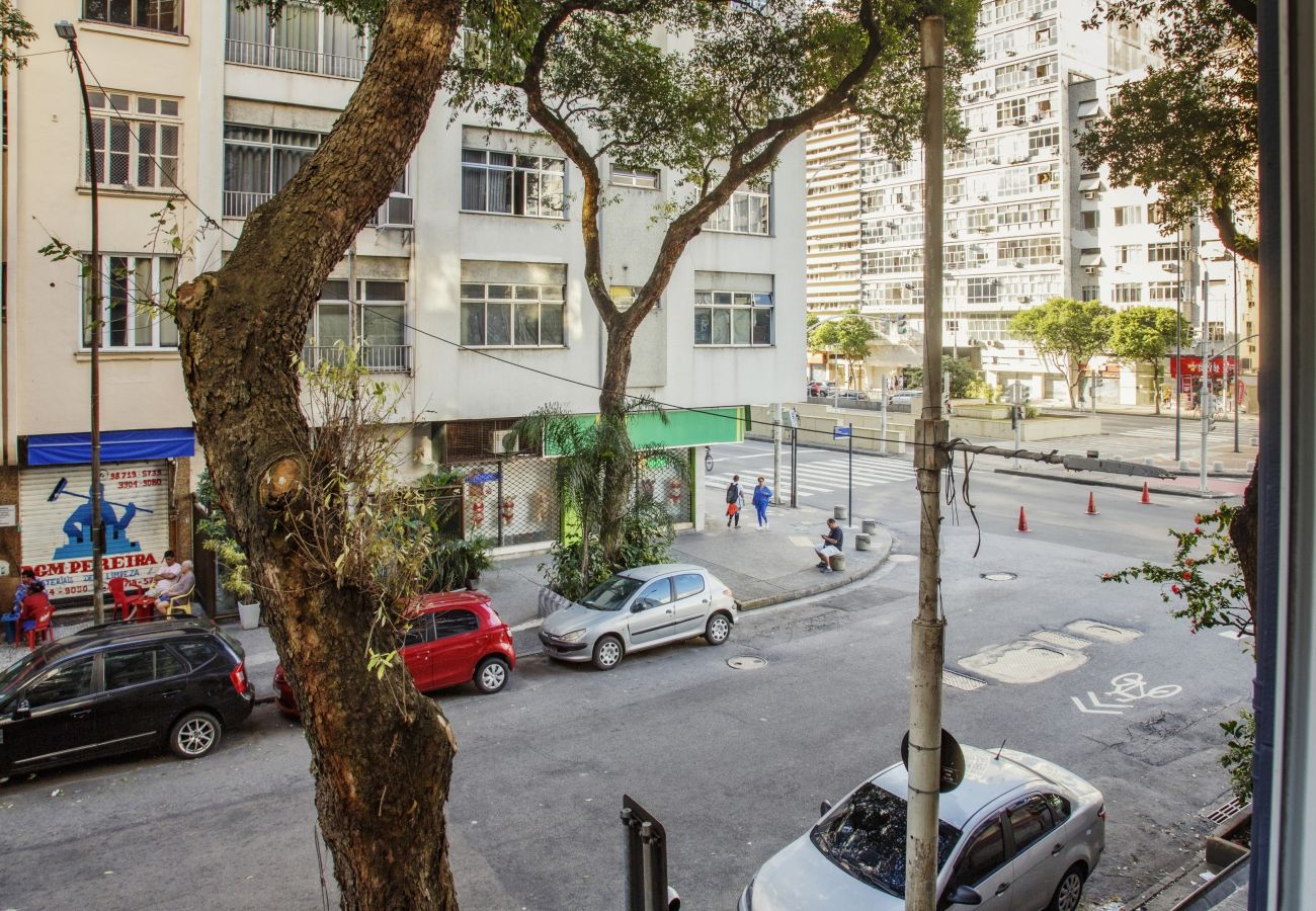 Apartment in Rio de Janeiro - Adorável em Copacabana |Próximo a praia| MVC205 