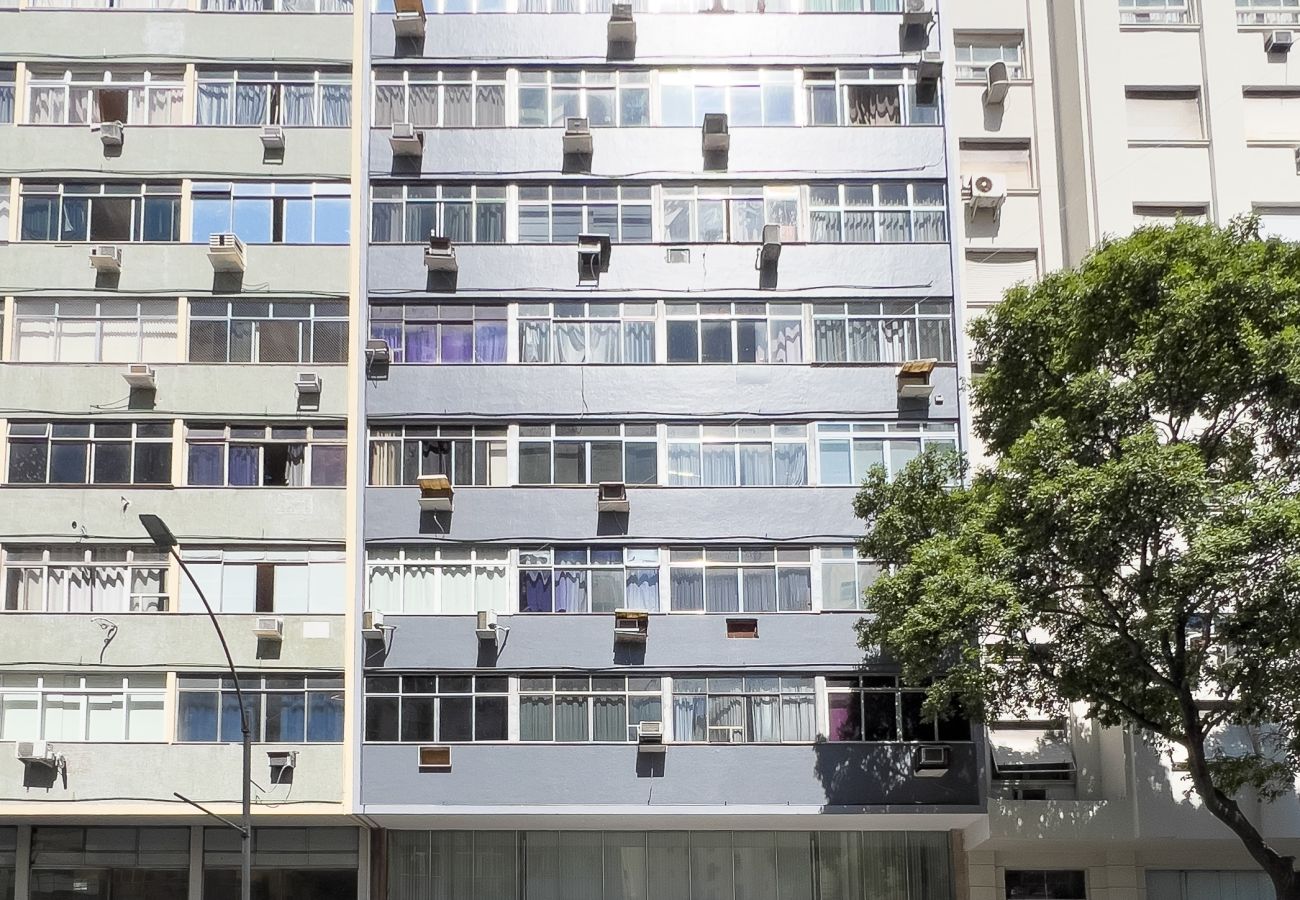Apartment in Rio de Janeiro - Conforto em Copacabana | 150m da praia | NSC1203