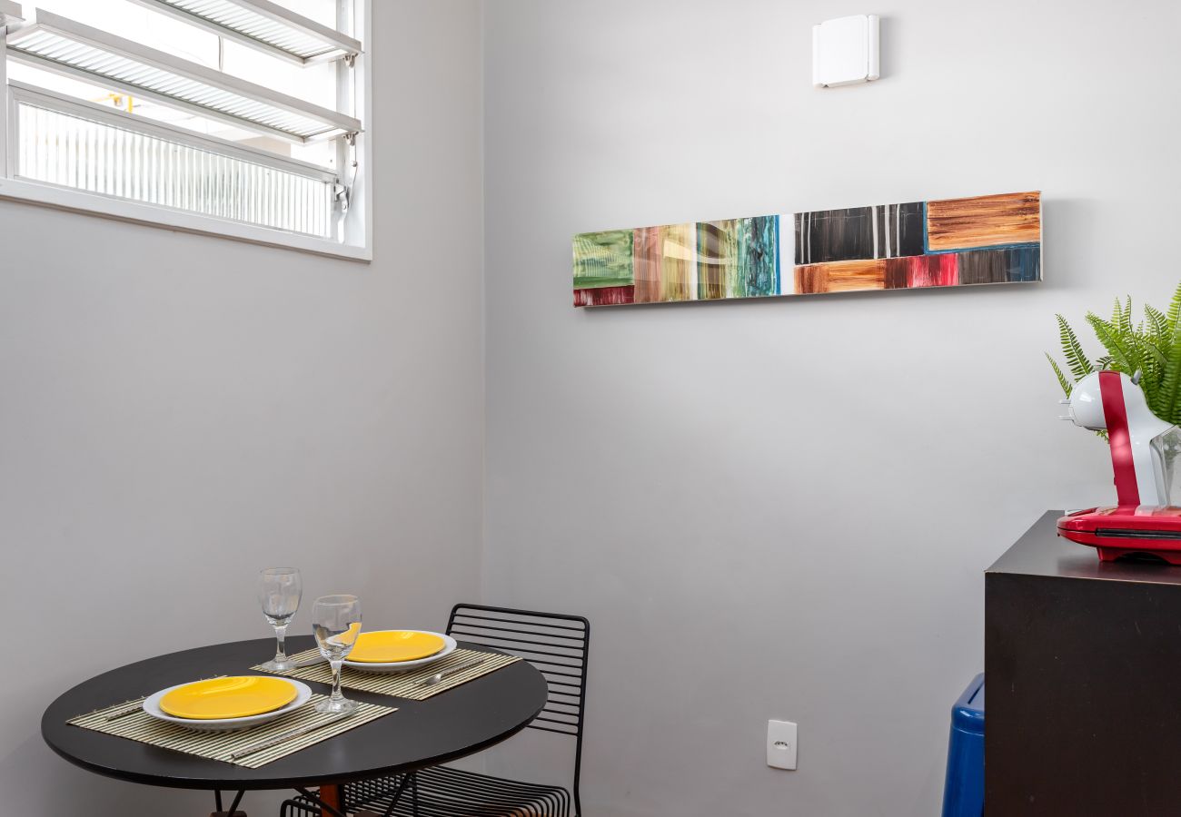 Apartment in Rio de Janeiro - Conforto em Copacabana | 150m da praia | NSC1203