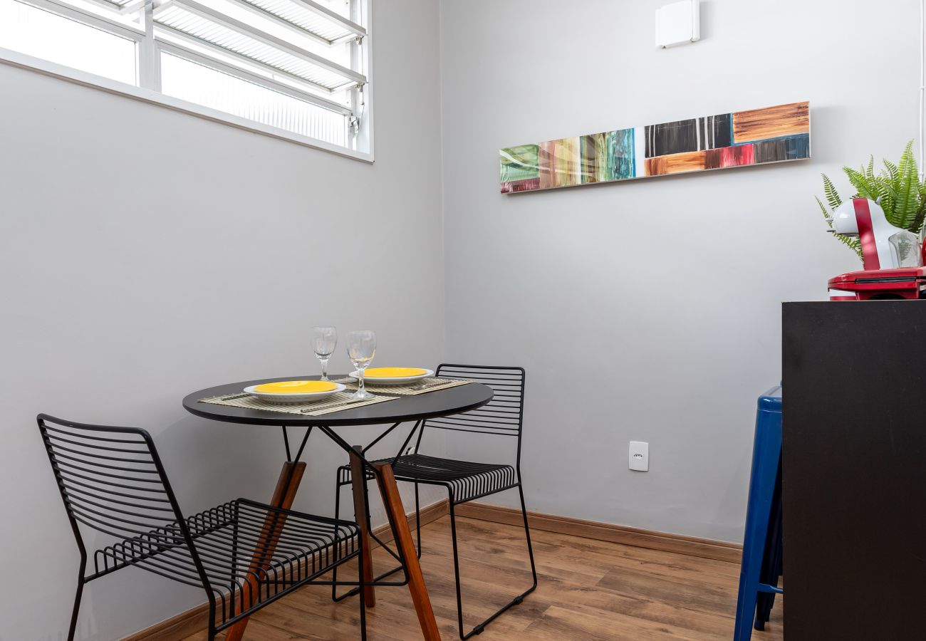 Apartment in Rio de Janeiro - Conforto em Copacabana | 150m da praia | NSC1203