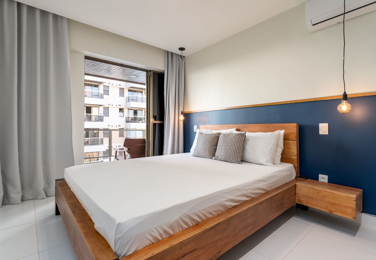 Apartment in Rio de Janeiro - Fineza na Barra da Tijuca | Vista p/ praia | LC201