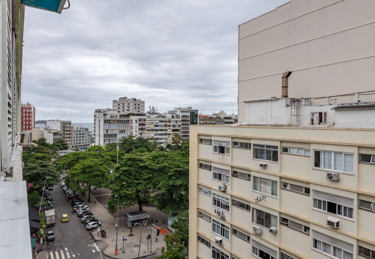 Apartment in Rio de Janeiro - 6 minutos da praia de Ipanema e próximo do metrô | J804
