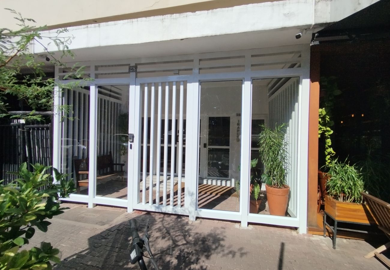 Apartment in Rio de Janeiro - 5 minutos da praia de Ipanema | J303