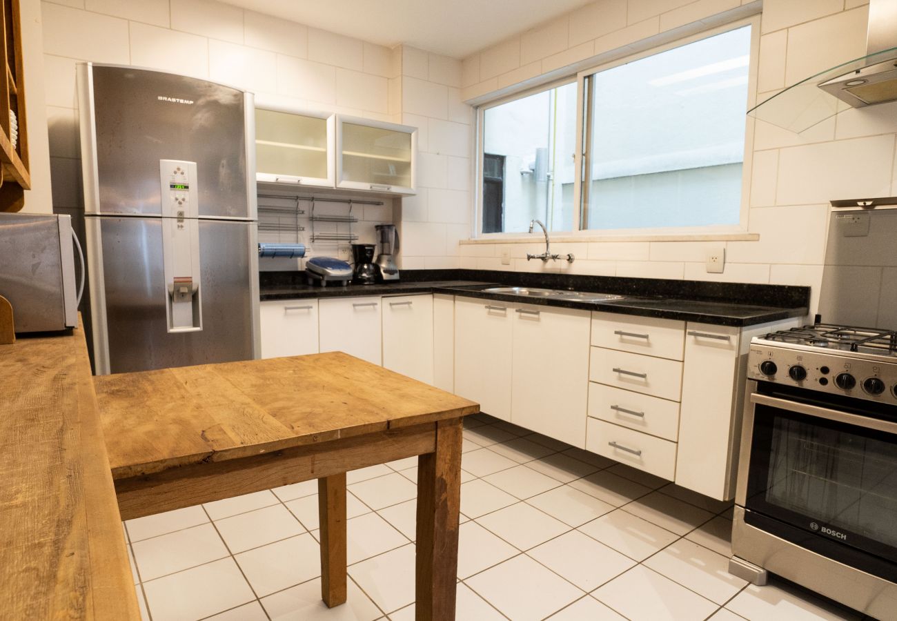 Apartment in Rio de Janeiro - 15 minutos da praia de Leblon | VA202