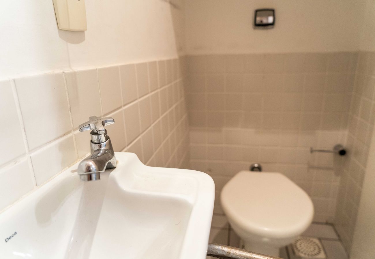 Apartment in Rio de Janeiro - 15 minutos da praia de Leblon | VA202