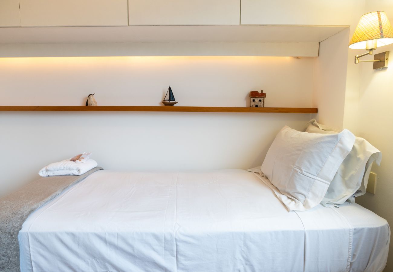 Apartment in Rio de Janeiro - 15 minutos da praia de Leblon | VA202