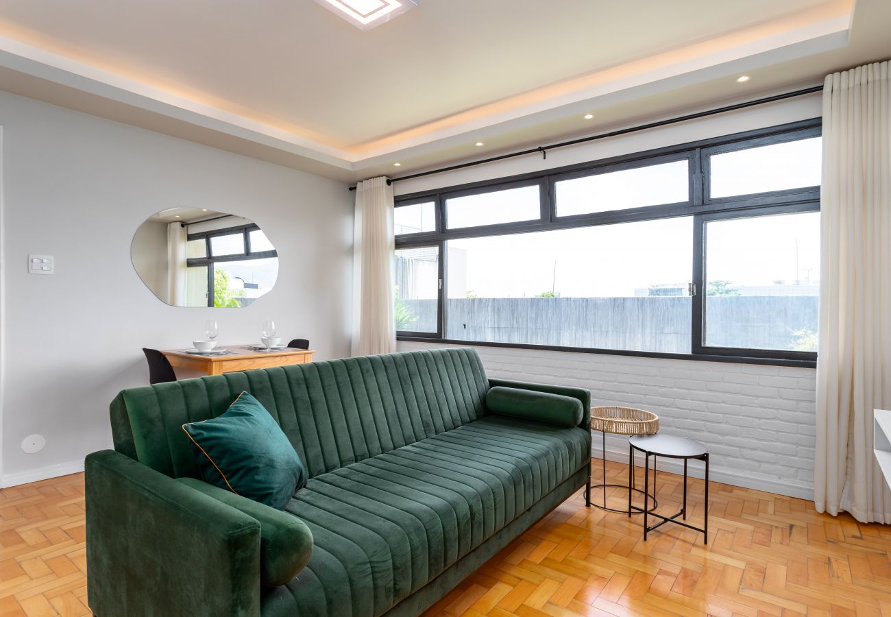 Apartment in Rio de Janeiro - 2 km da Praia da Alvorada, próximo ao Barra Shopping | AM203
