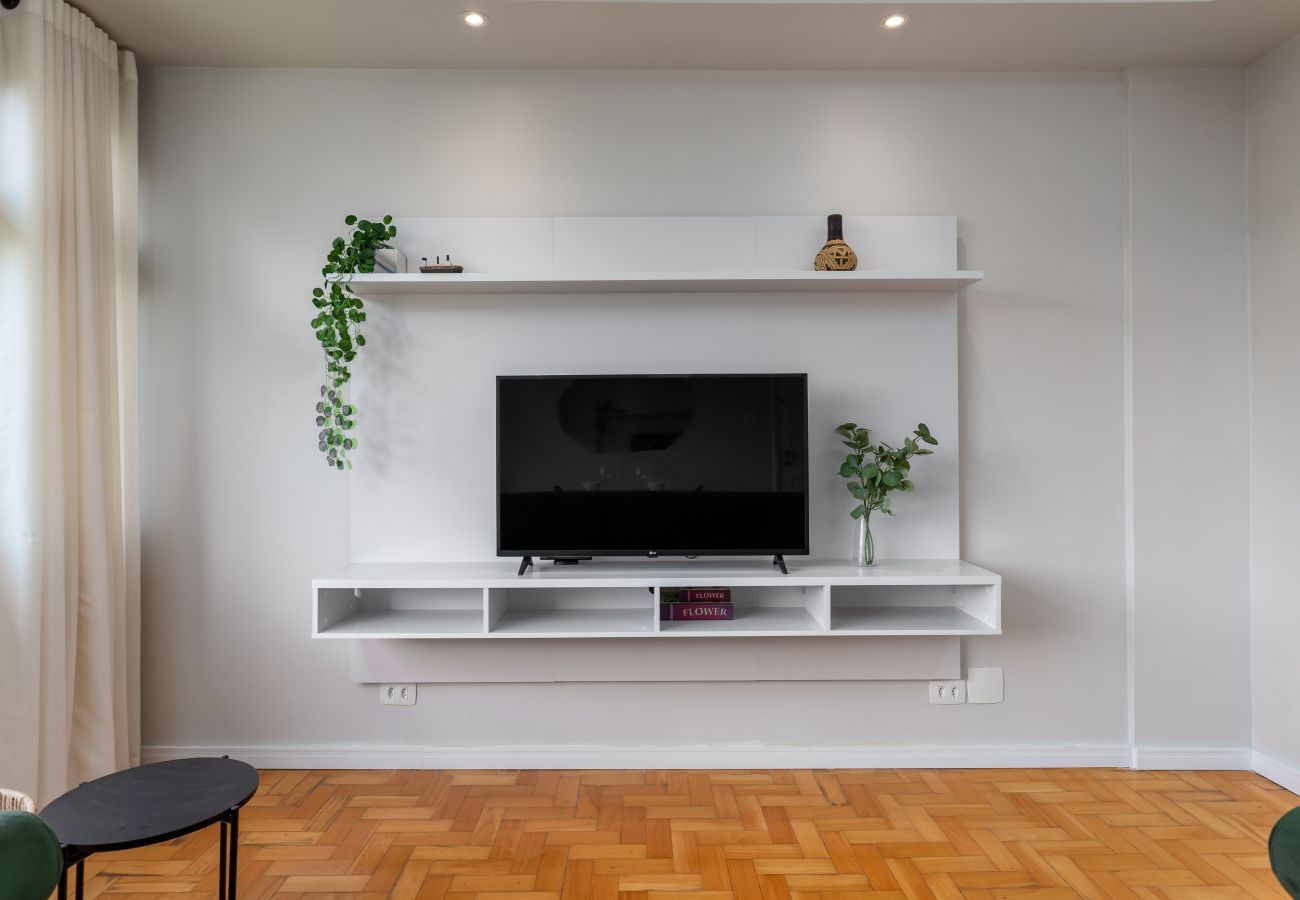 Apartment in Rio de Janeiro - 2 km da Praia da Alvorada, próximo ao Barra Shopping | AM203