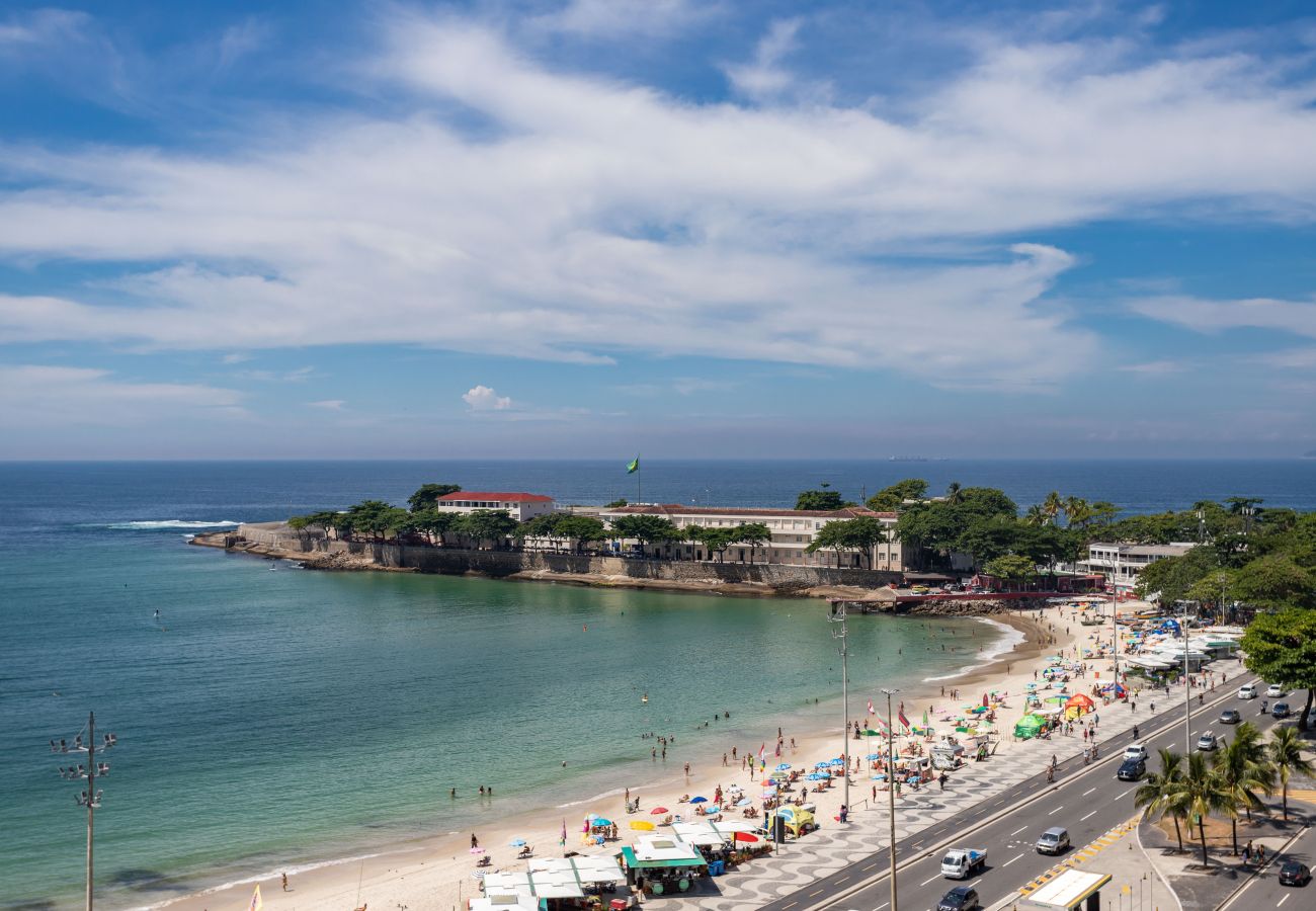 Apartment in Rio de Janeiro - Vista para a praia de Copacabana | A1103