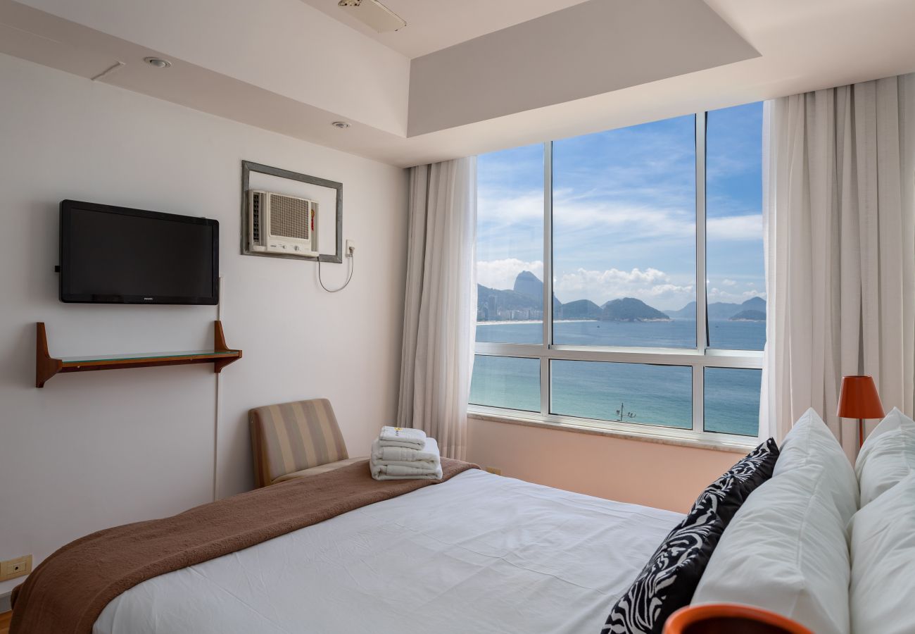 Apartment in Rio de Janeiro - Vista para a praia de Copacabana | A1103
