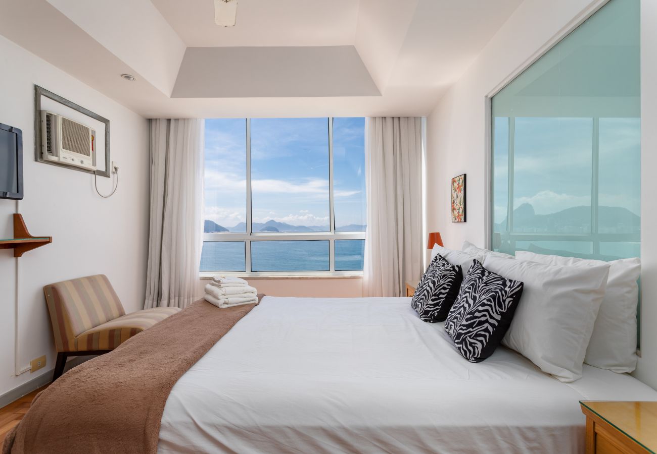 Apartment in Rio de Janeiro - Vista para a praia de Copacabana | A1103