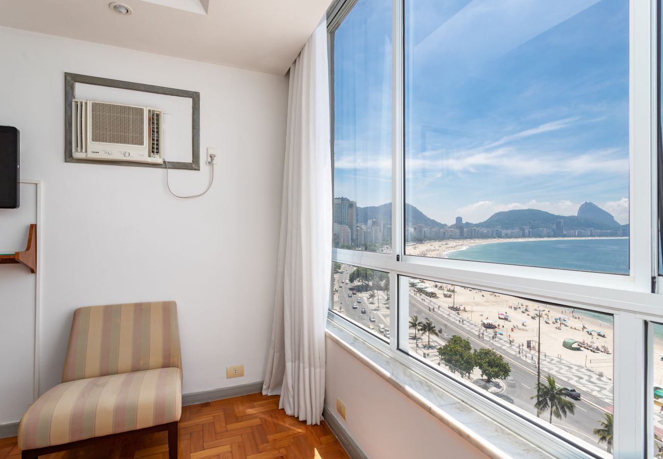 Apartment in Rio de Janeiro - Vista para a praia de Copacabana | A1103