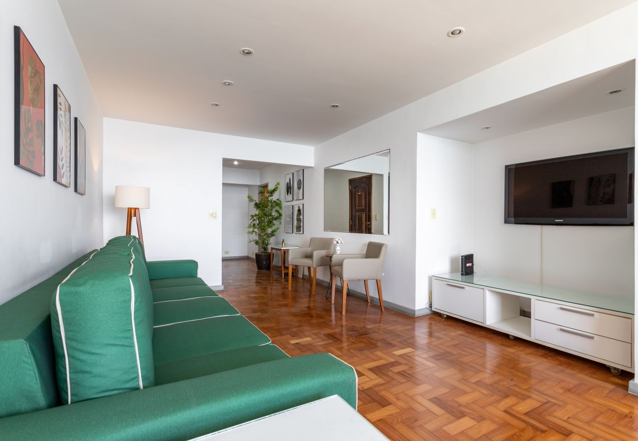 Apartment in Rio de Janeiro - Vista para a praia de Copacabana | A1103