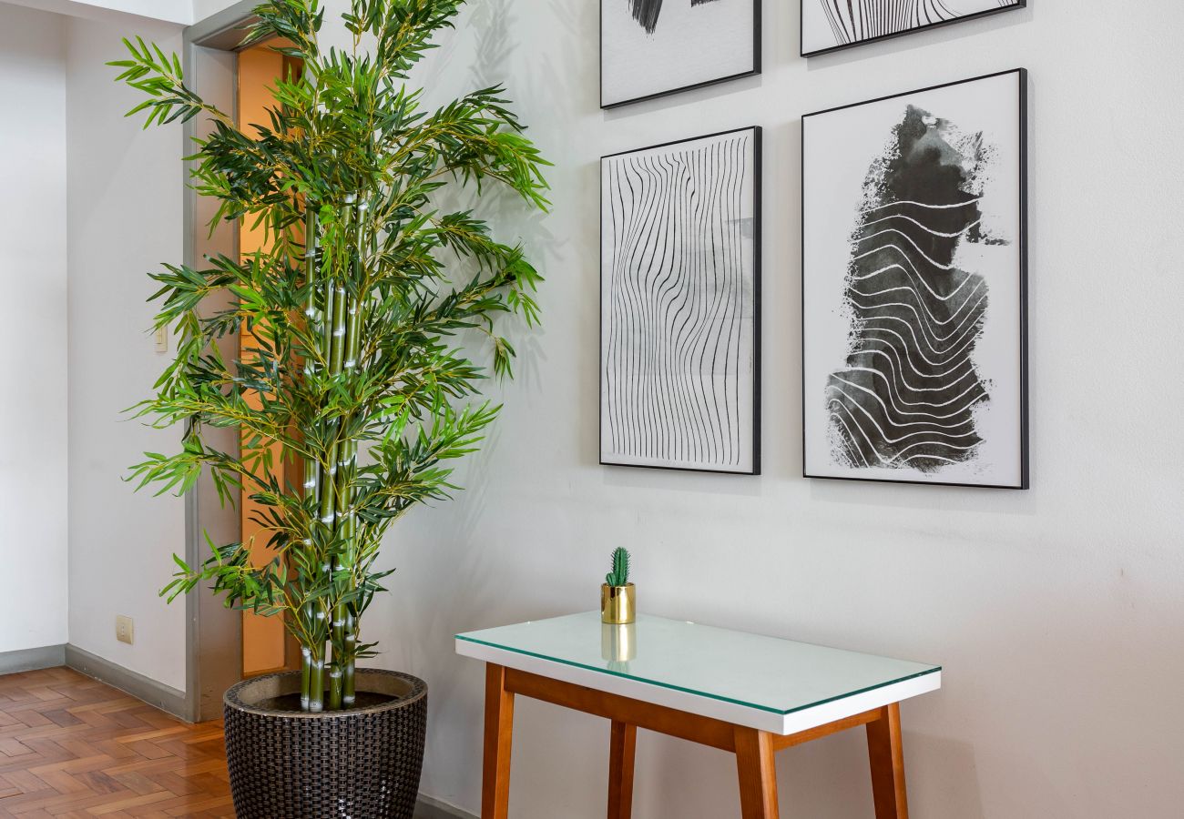 Apartment in Rio de Janeiro - Vista para a praia de Copacabana | A1103