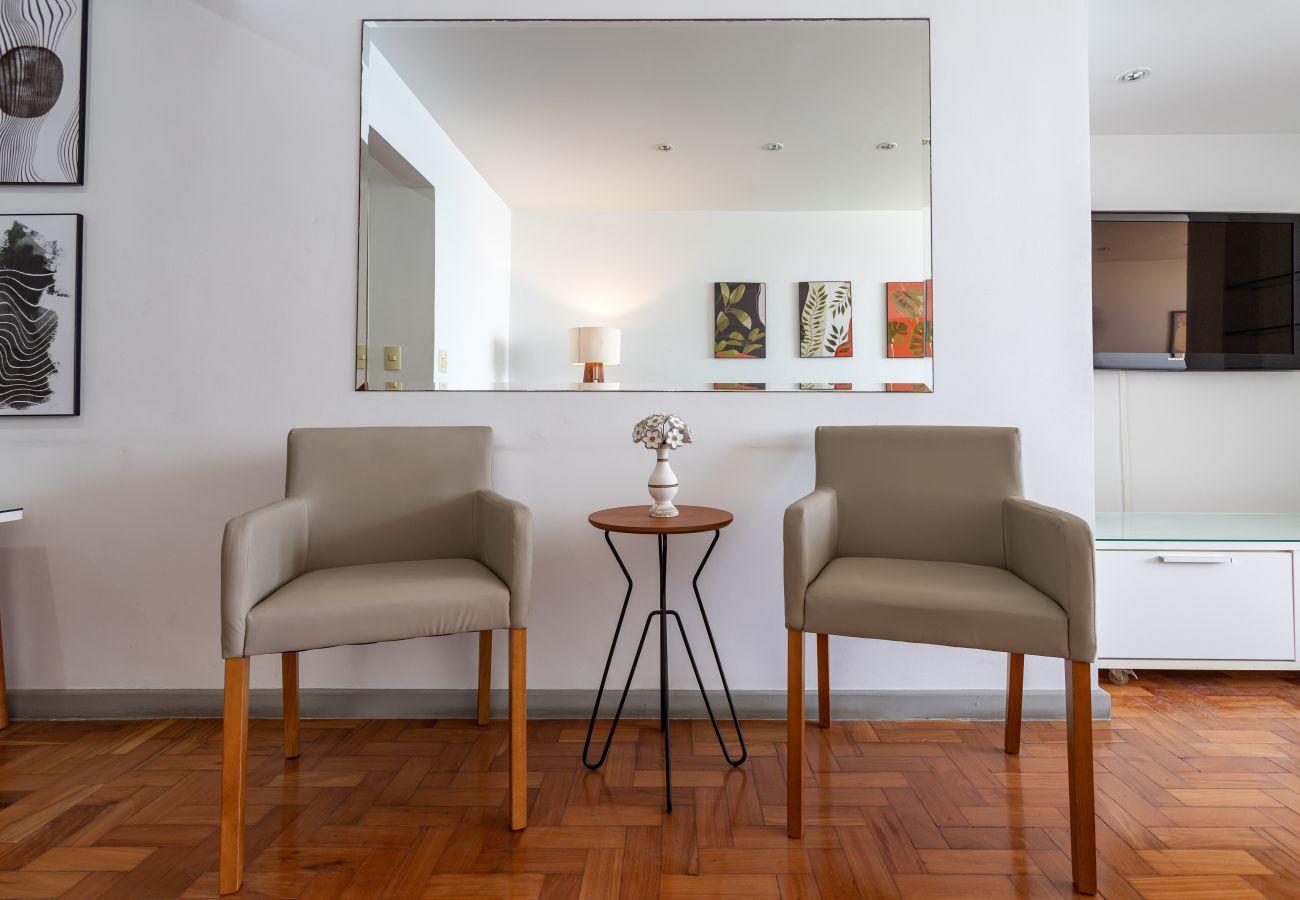 Apartment in Rio de Janeiro - Vista para a praia de Copacabana | A1103