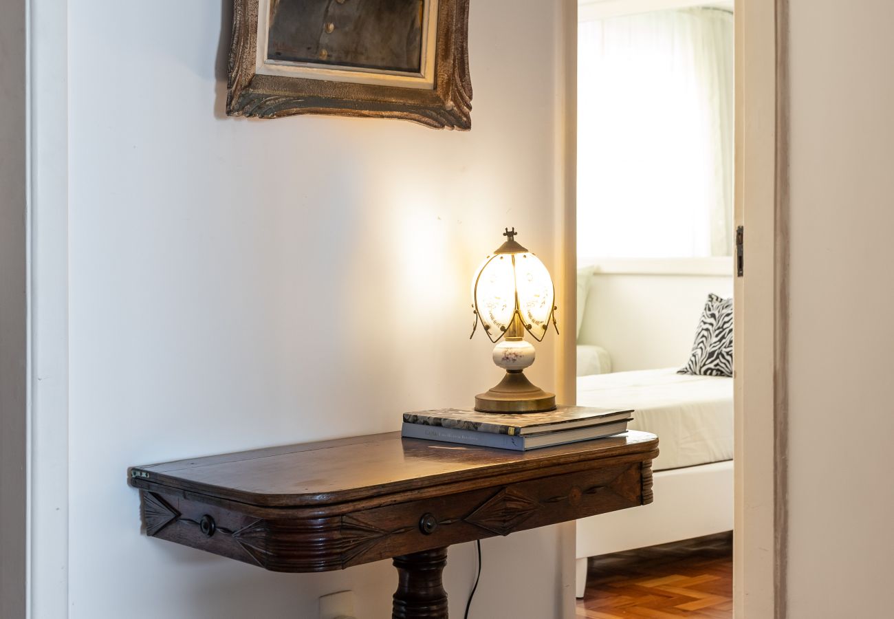 Apartment in Rio de Janeiro - 2 minutos da praia de Copacabana | A801