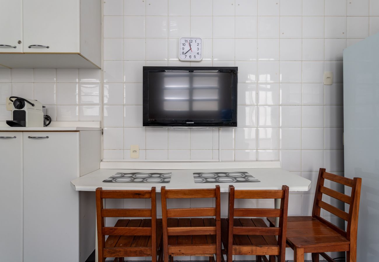 Apartment in Rio de Janeiro - 2 minutos da praia de Copacabana | A801
