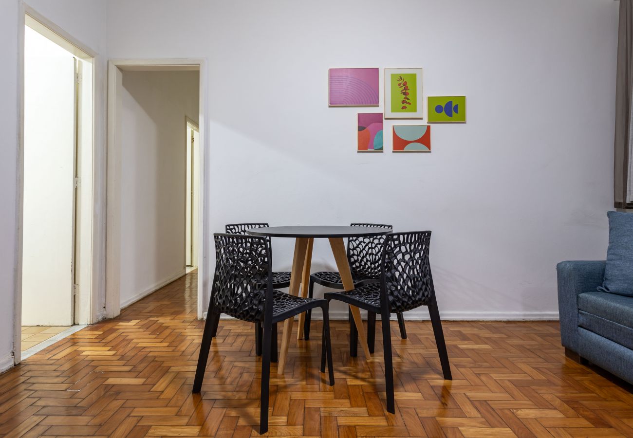 Apartment in Rio de Janeiro - 6 minutos da Praia de Copacabana | EL108