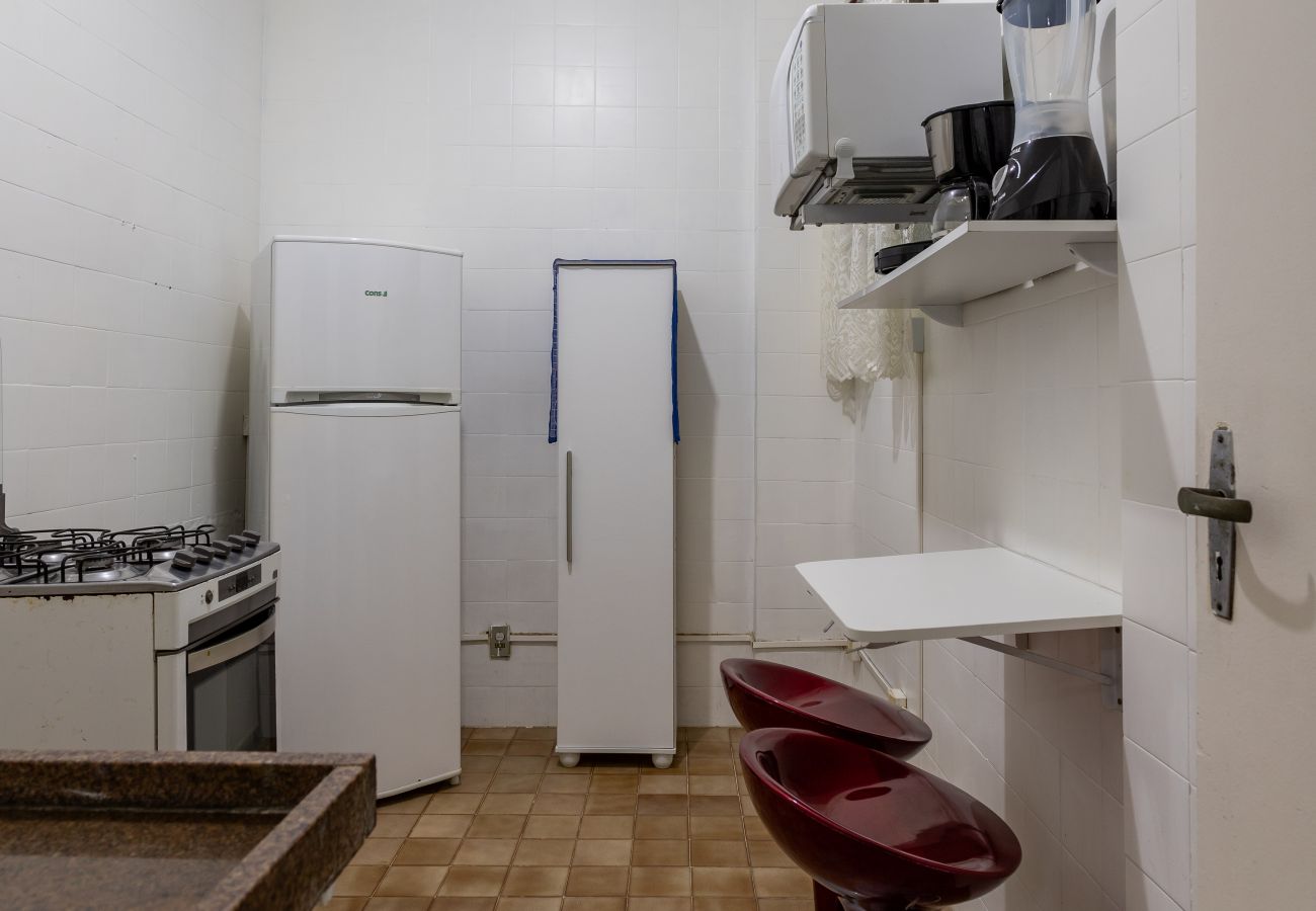 Apartment in Rio de Janeiro - 6 minutos da Praia de Copacabana | EL108