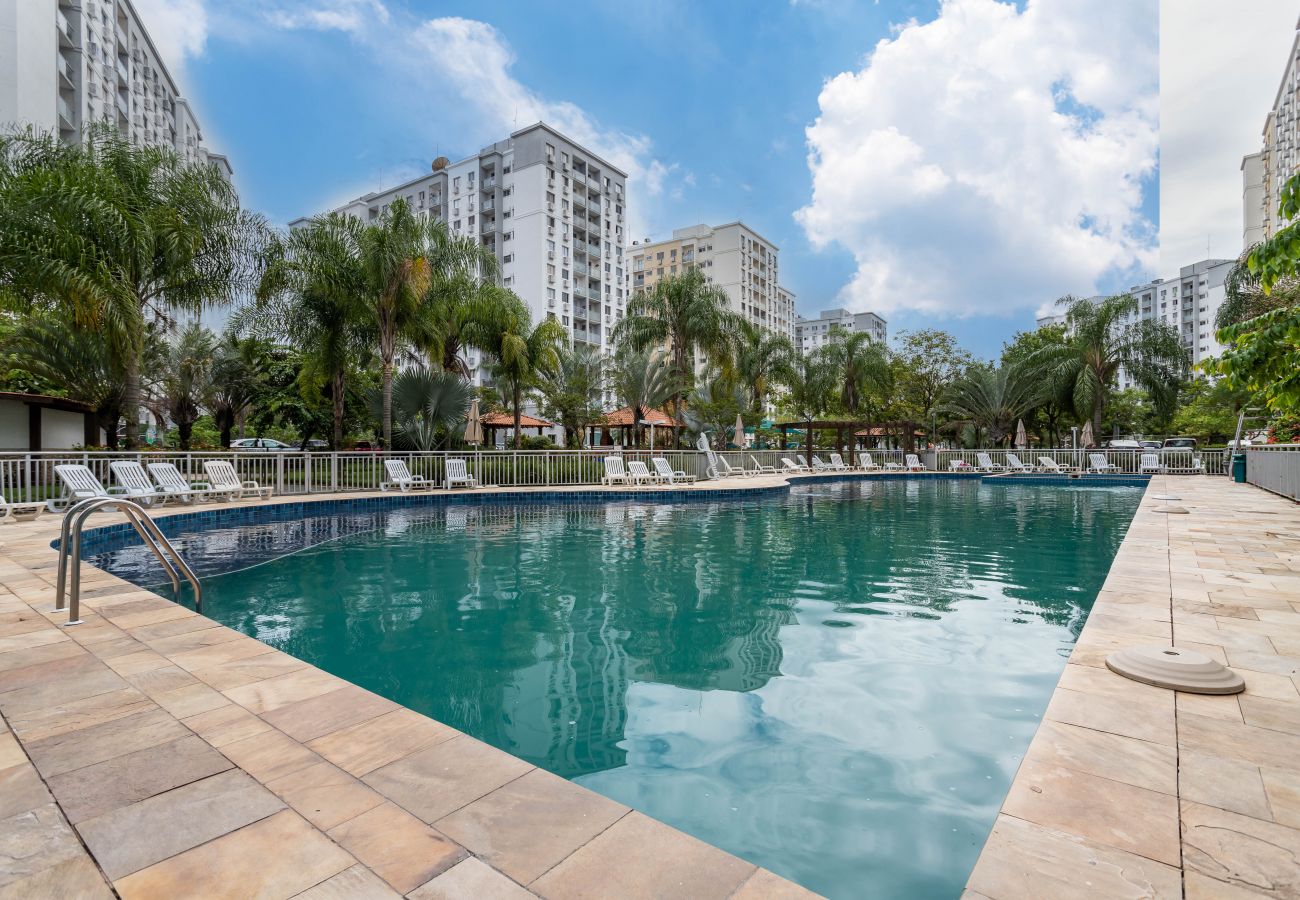Apartment in Rio de Janeiro - Charme na Barra da Tijuca | Ótimo wifi | SA508