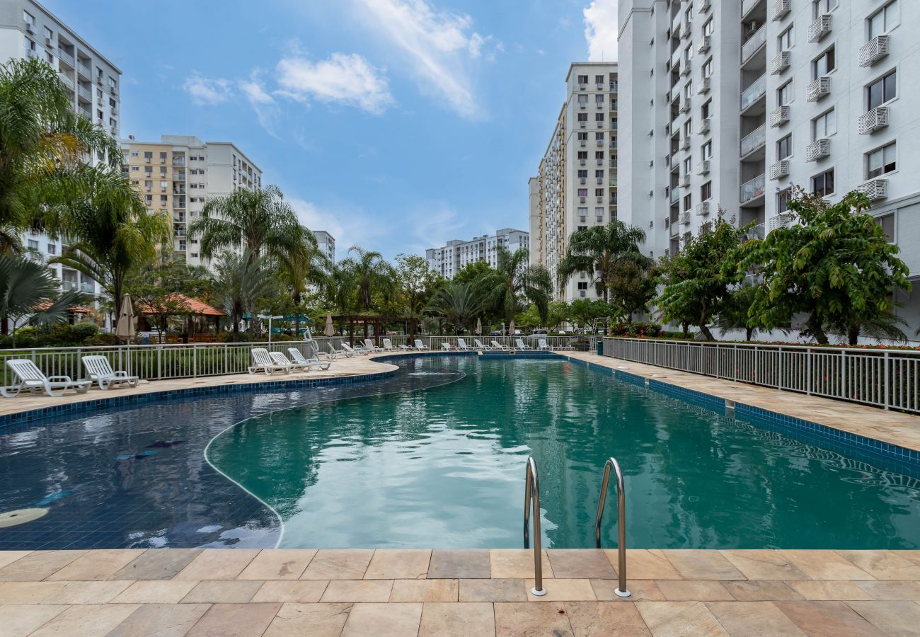 Apartment in Rio de Janeiro - Charme na Barra da Tijuca | Ótimo wifi | SA508