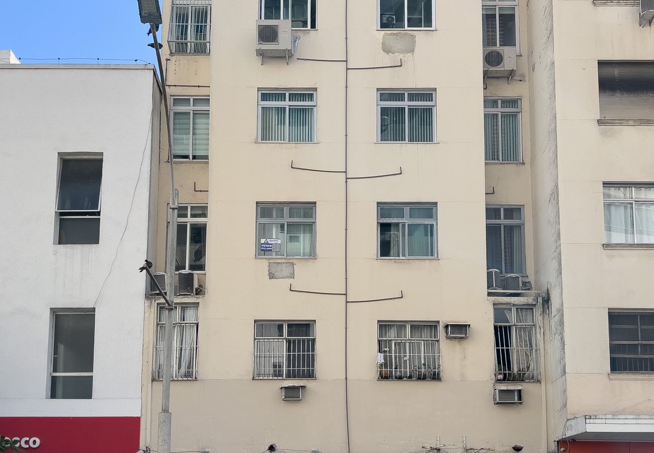 Apartment in Rio de Janeiro - Maravilhoso em Copacabana | 2 quartos | NSC501B 