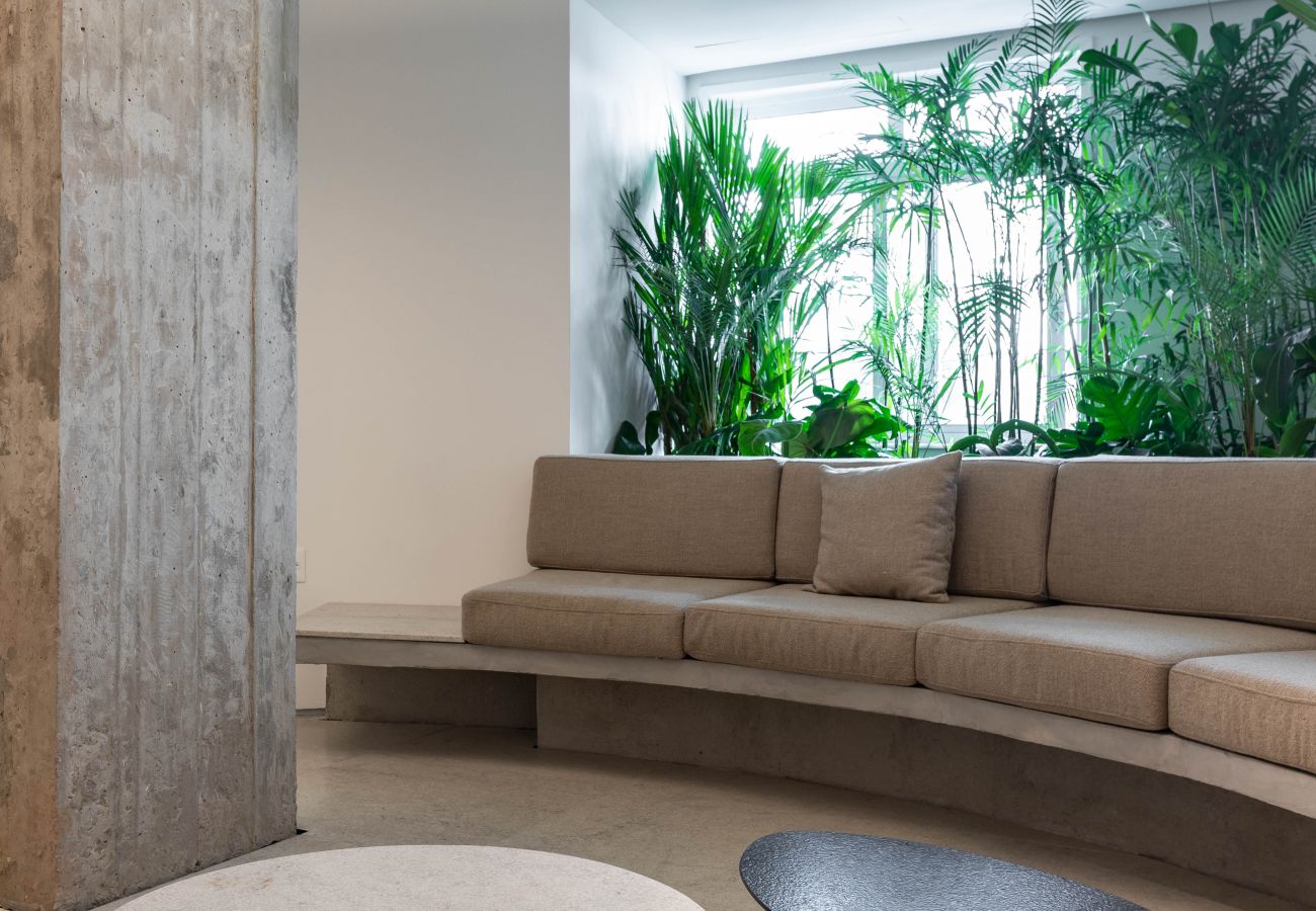Apartment in Rio de Janeiro - Maravilhoso em Copacabana | 2 quartos | NSC501B 