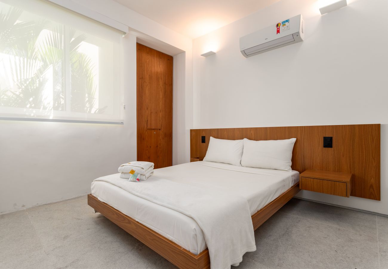 Apartment in Rio de Janeiro - Maravilhoso em Copacabana | 2 quartos | NSC501B 