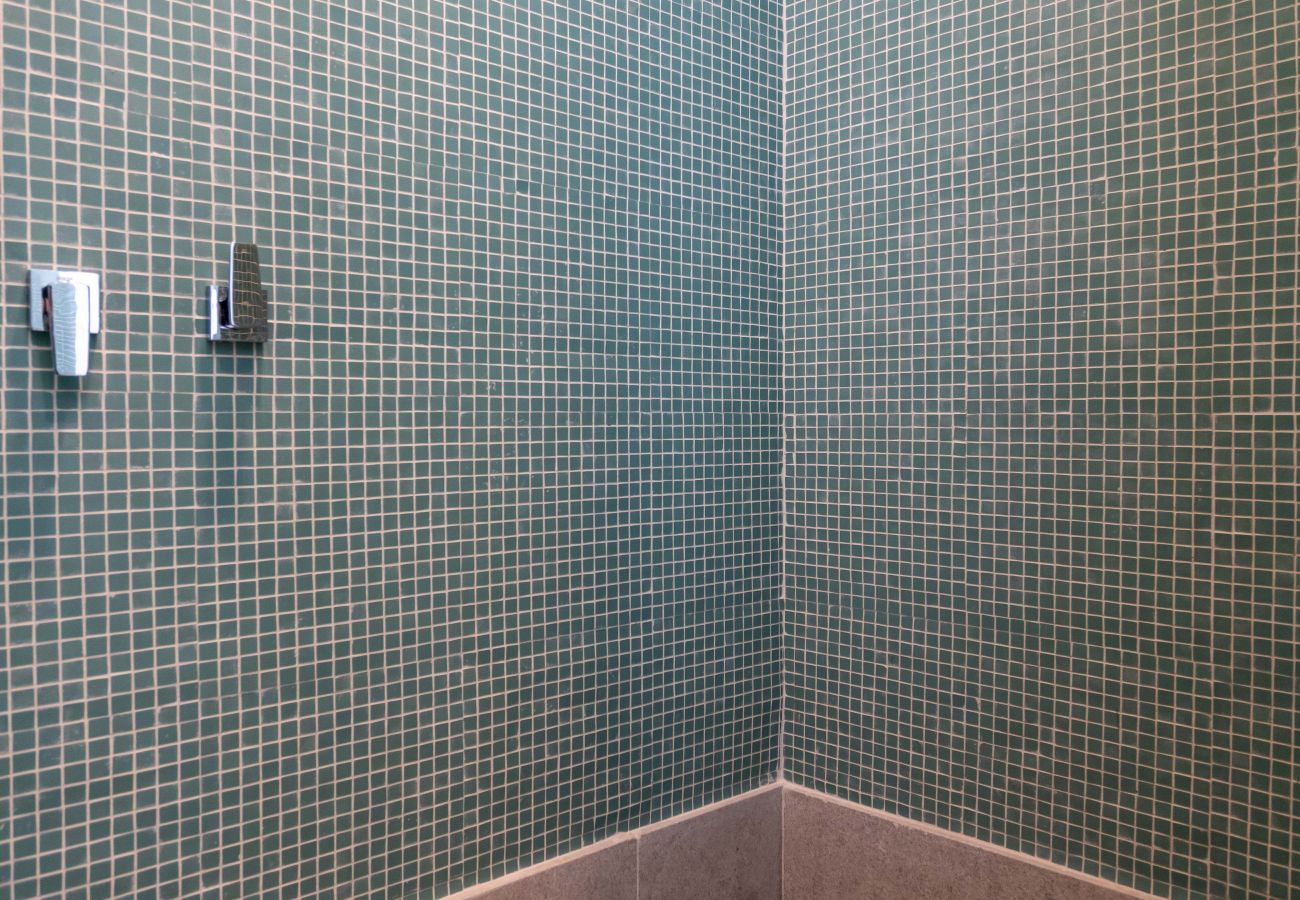 Apartment in Rio de Janeiro - Maravilhoso em Copacabana | 2 quartos | NSC501B 