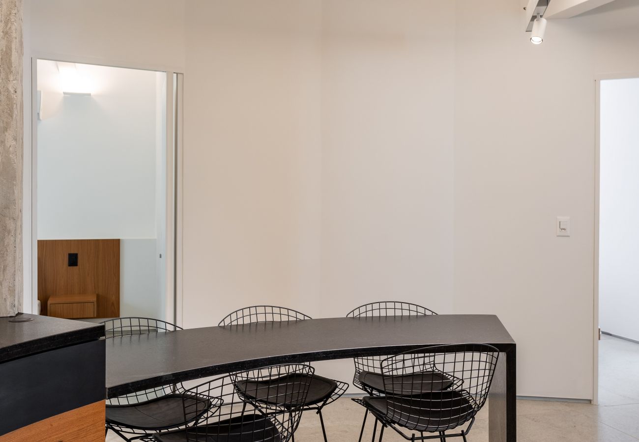 Apartment in Rio de Janeiro - Maravilhoso em Copacabana | 2 quartos | NSC501B 