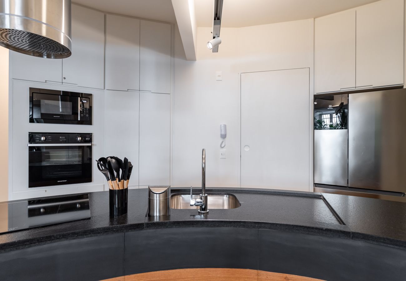 Apartment in Rio de Janeiro - Maravilhoso em Copacabana | 2 quartos | NSC501B 