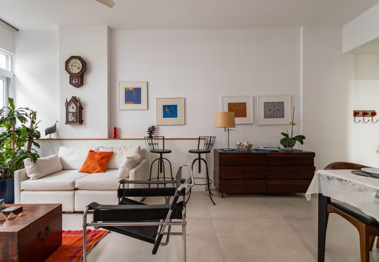 Apartment in Rio de Janeiro - 3 minutos da praia do Leme | GRC701