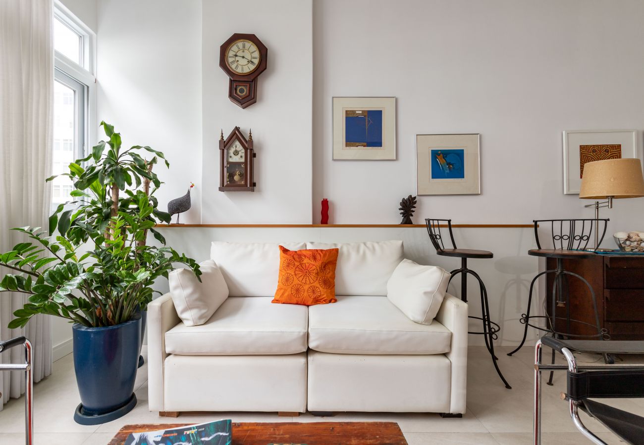 Apartment in Rio de Janeiro - 3 minutos da praia do Leme | GRC701