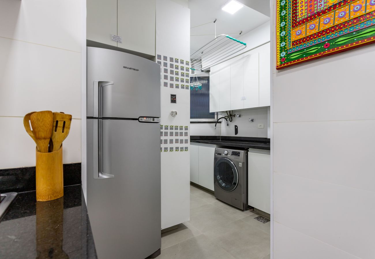 Apartment in Rio de Janeiro - 3 minutos da praia do Leme | GRC701