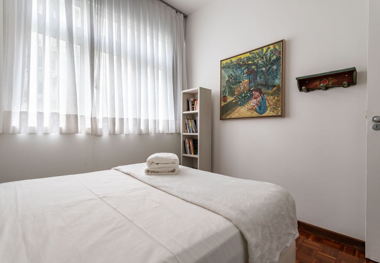 Apartment in Rio de Janeiro - 3 minutos da praia do Leme | GRC701